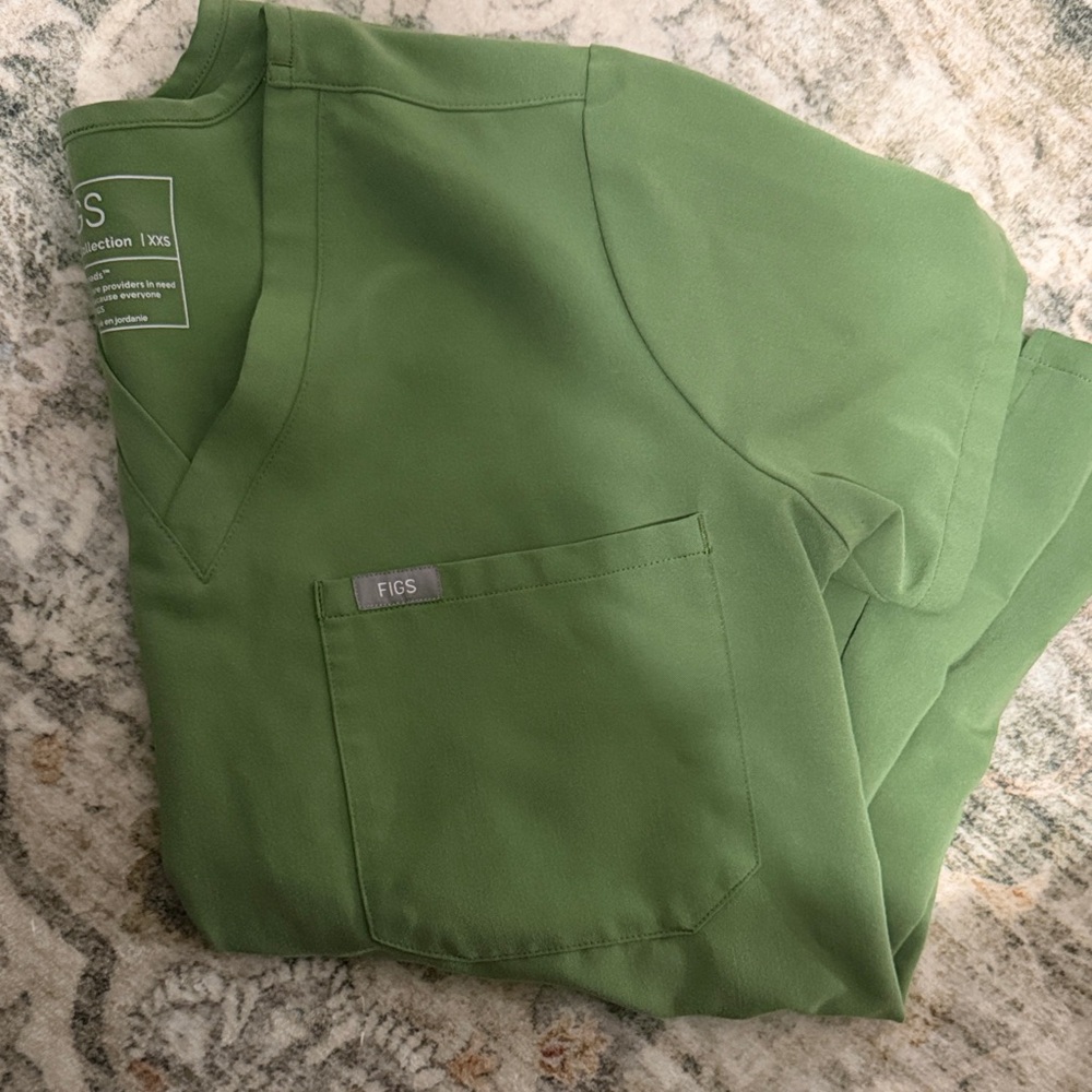 XXS cactus green scrub top